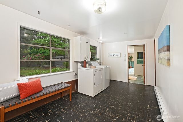 1529 NE 107th Street, Seattle, WA 98125