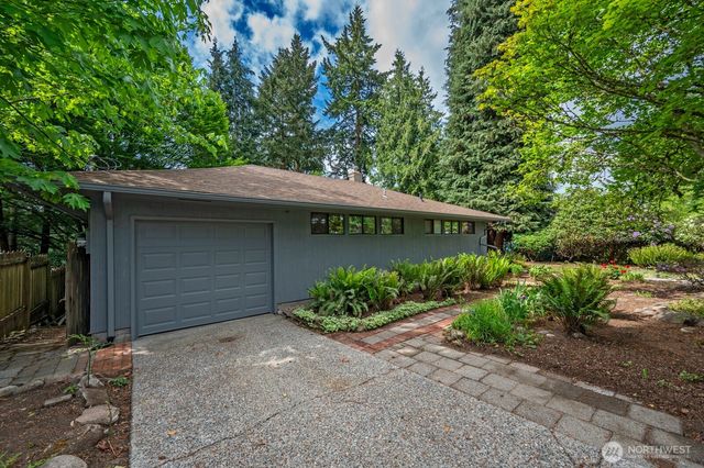 1529 NE 107th Street, Seattle, WA 98125