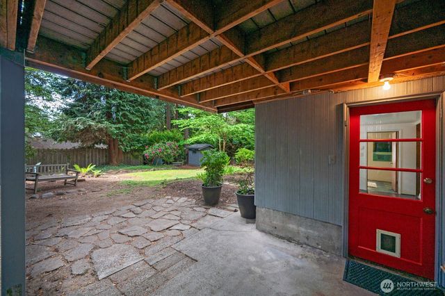 1529 NE 107th Street, Seattle, WA 98125