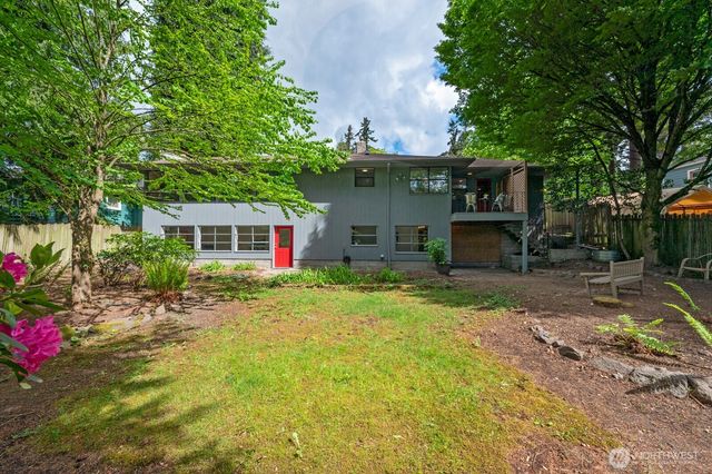 1529 NE 107th Street, Seattle, WA 98125