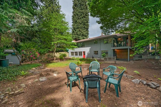 1529 NE 107th Street, Seattle, WA 98125