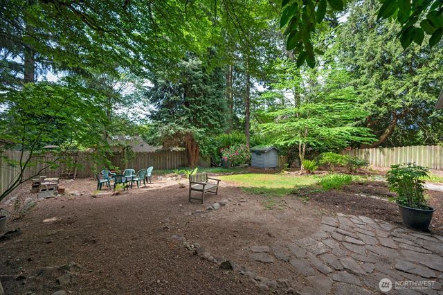 1529 NE 107th Street, Seattle, WA 98125