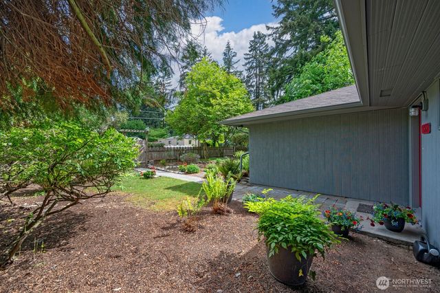 1529 NE 107th Street, Seattle, WA 98125