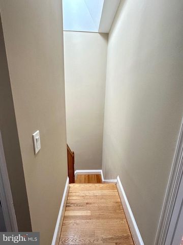 1227 LINDEN PL NE, Washington, DC 20002