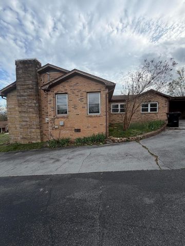 805 Woodland Drive, Rossville, GA 30741