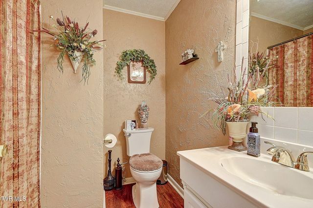 3900 Thornton Drive, Kingsport, TN 37664