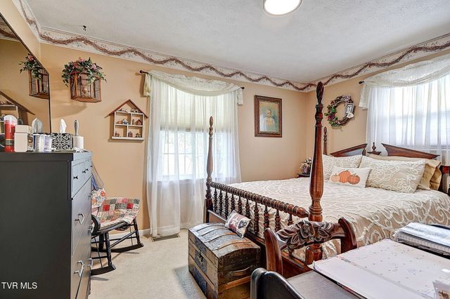 3900 Thornton Drive, Kingsport, TN 37664