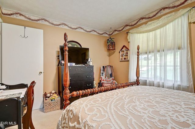 3900 Thornton Drive, Kingsport, TN 37664