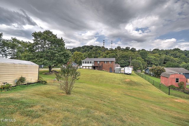 3900 Thornton Drive, Kingsport, TN 37664