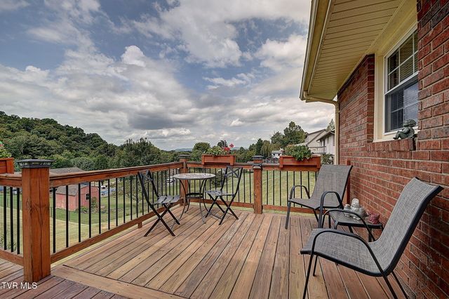 3900 Thornton Drive, Kingsport, TN 37664