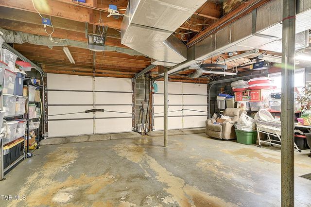 3900 Thornton Drive, Kingsport, TN 37664