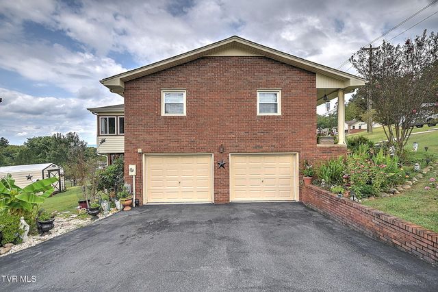3900 Thornton Drive, Kingsport, TN 37664