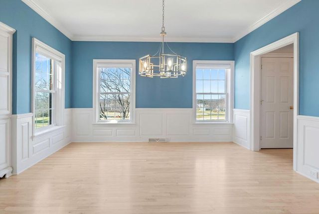 W235S4478 Amber COURT, Waukesha, WI 53189