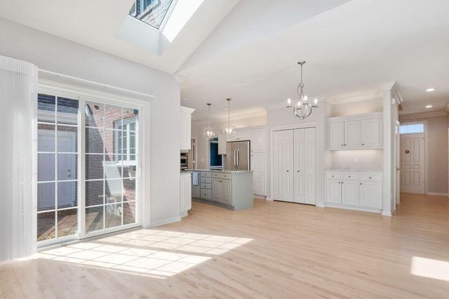 W235S4478 Amber COURT, Waukesha, WI 53189