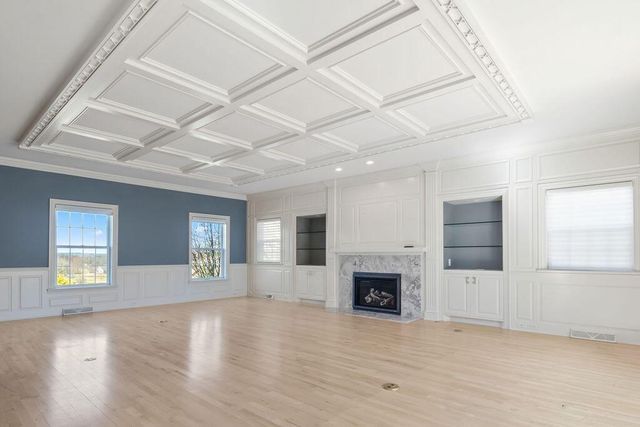 W235S4478 Amber COURT, Waukesha, WI 53189