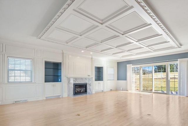 W235S4478 Amber COURT, Waukesha, WI 53189