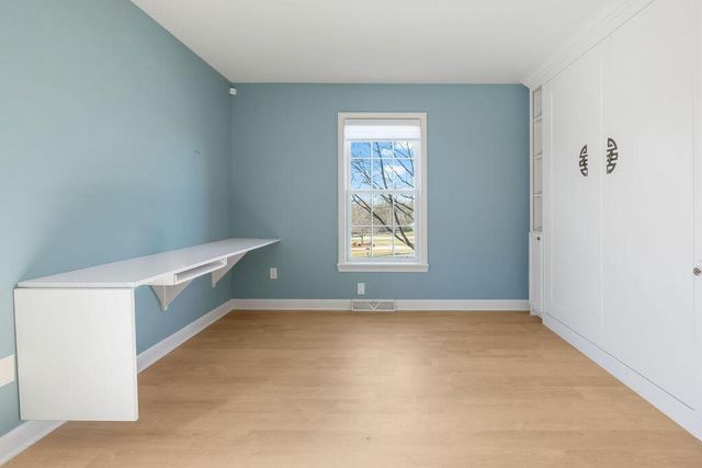 W235S4478 Amber COURT, Waukesha, WI 53189