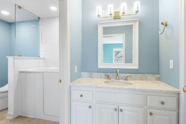 W235S4478 Amber COURT, Waukesha, WI 53189