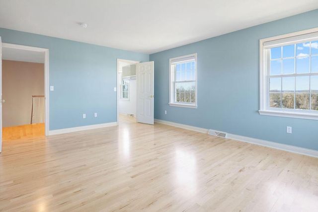 W235S4478 Amber COURT, Waukesha, WI 53189