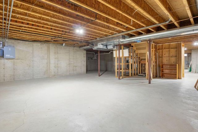 W235S4478 Amber COURT, Waukesha, WI 53189