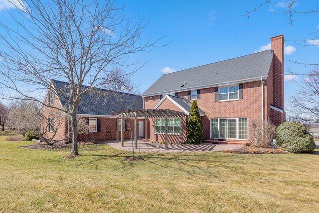 W235S4478 Amber COURT, Waukesha, WI 53189