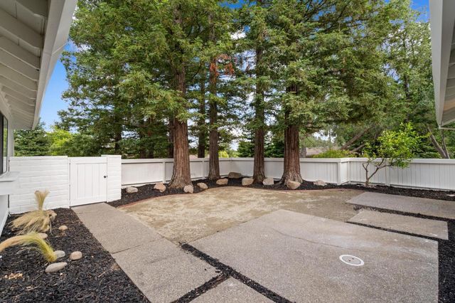 6942 Pera Dr, Rancho Murieta, CA 95683