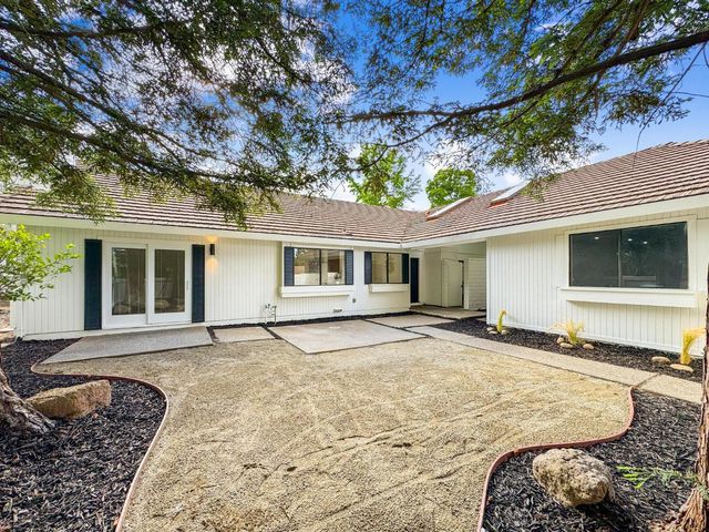 6942 Pera Dr, Rancho Murieta, CA 95683
