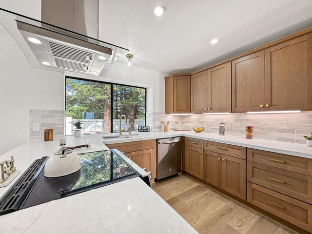 6942 Pera Dr, Rancho Murieta, CA 95683