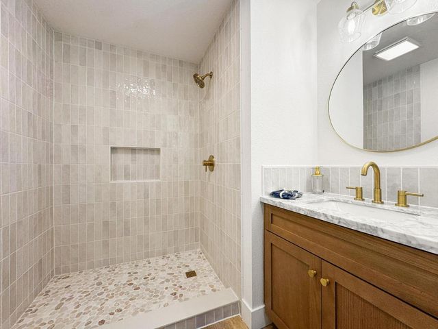 6942 Pera Dr, Rancho Murieta, CA 95683