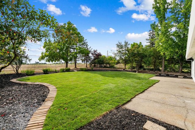 6942 Pera Dr, Rancho Murieta, CA 95683