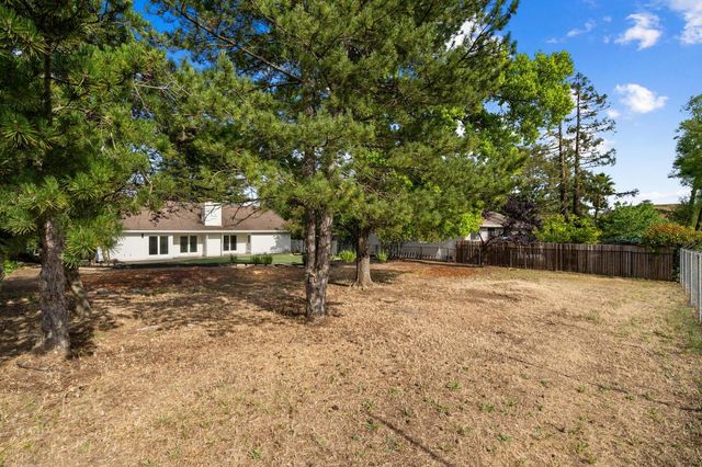 6942 Pera Dr, Rancho Murieta, CA 95683