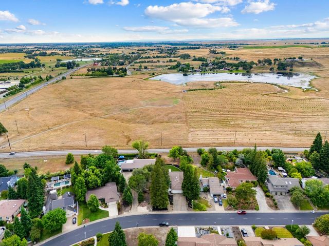 6942 Pera Dr, Rancho Murieta, CA 95683