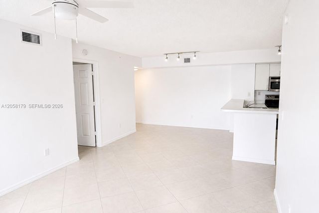 2600 S University Drive 110, Davie, FL 33328