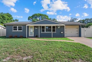 4915 BELL MEADE DRIVE, Sarasota, FL 34232