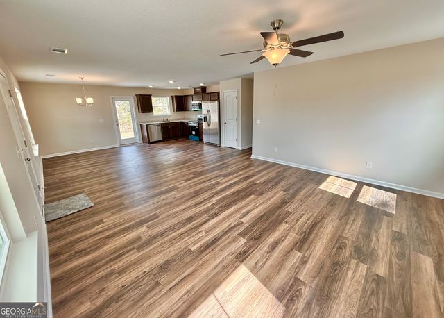 103 Continental Street, Glennville, GA 30427