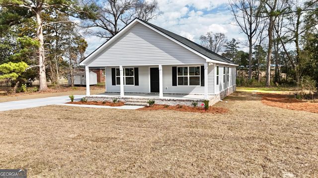 103 Continental Street, Glennville, GA 30427