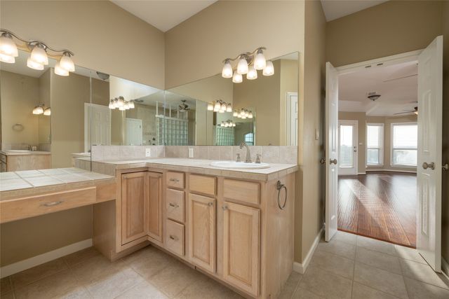 270 Stone Mountain Road, Cresson, TX 76035