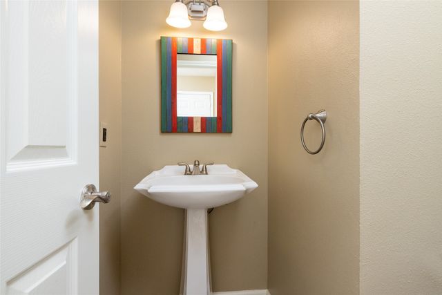 270 Stone Mountain Road, Cresson, TX 76035