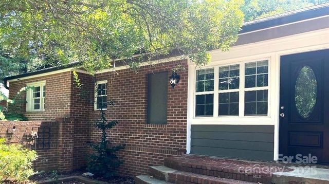 1162 Brighton Place, Charlotte, NC 28205