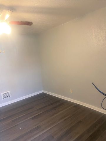 125 Margaret St, Mt Oliver, PA 15210