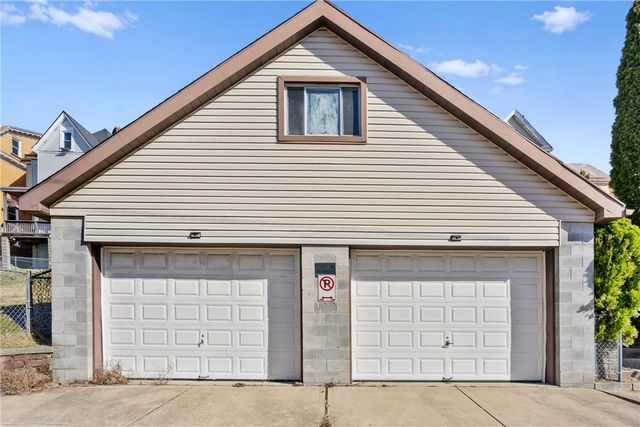 125 Margaret St, Mt Oliver, PA 15210