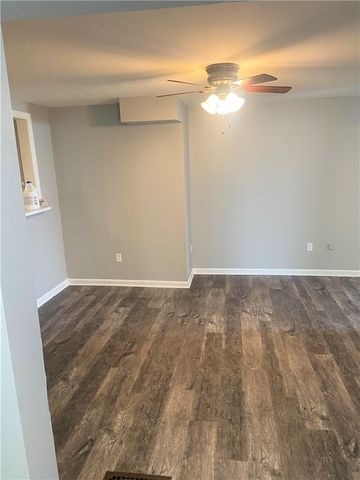 125 Margaret St, Mt Oliver, PA 15210