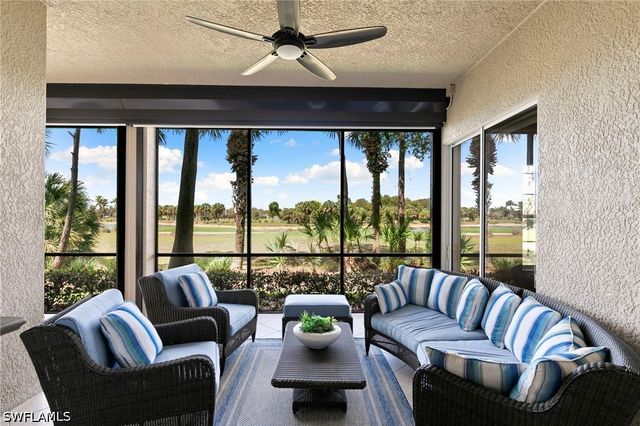 9031 Cherry Oaks TRL 101, Naples, FL 34114