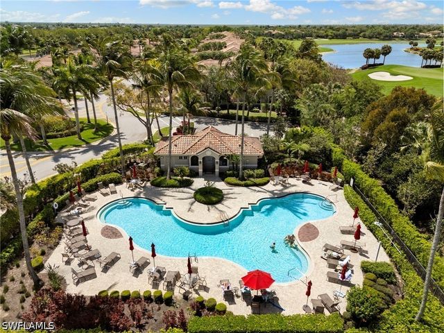 9031 Cherry Oaks TRL 101, Naples, FL 34114