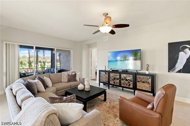 9031 Cherry Oaks TRL 101, Naples, FL 34114