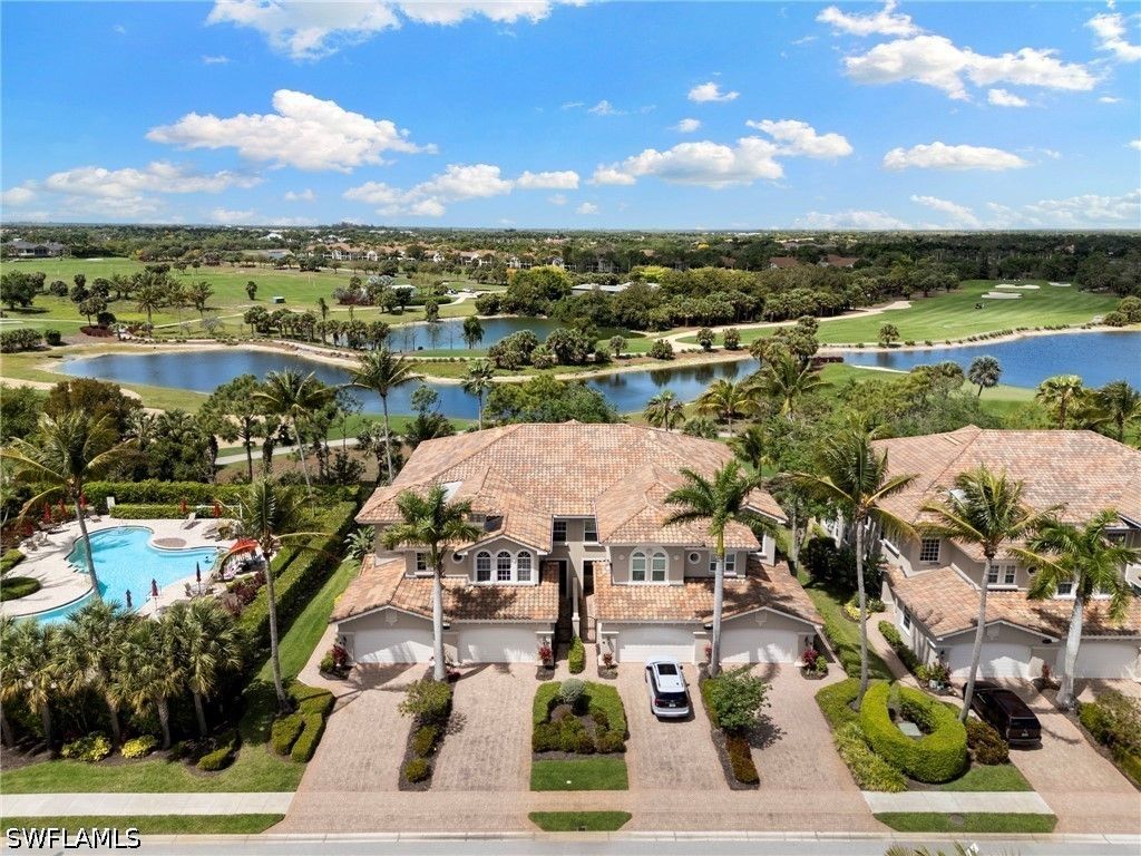 9031 Cherry Oaks TRL 101, Naples, FL 34114