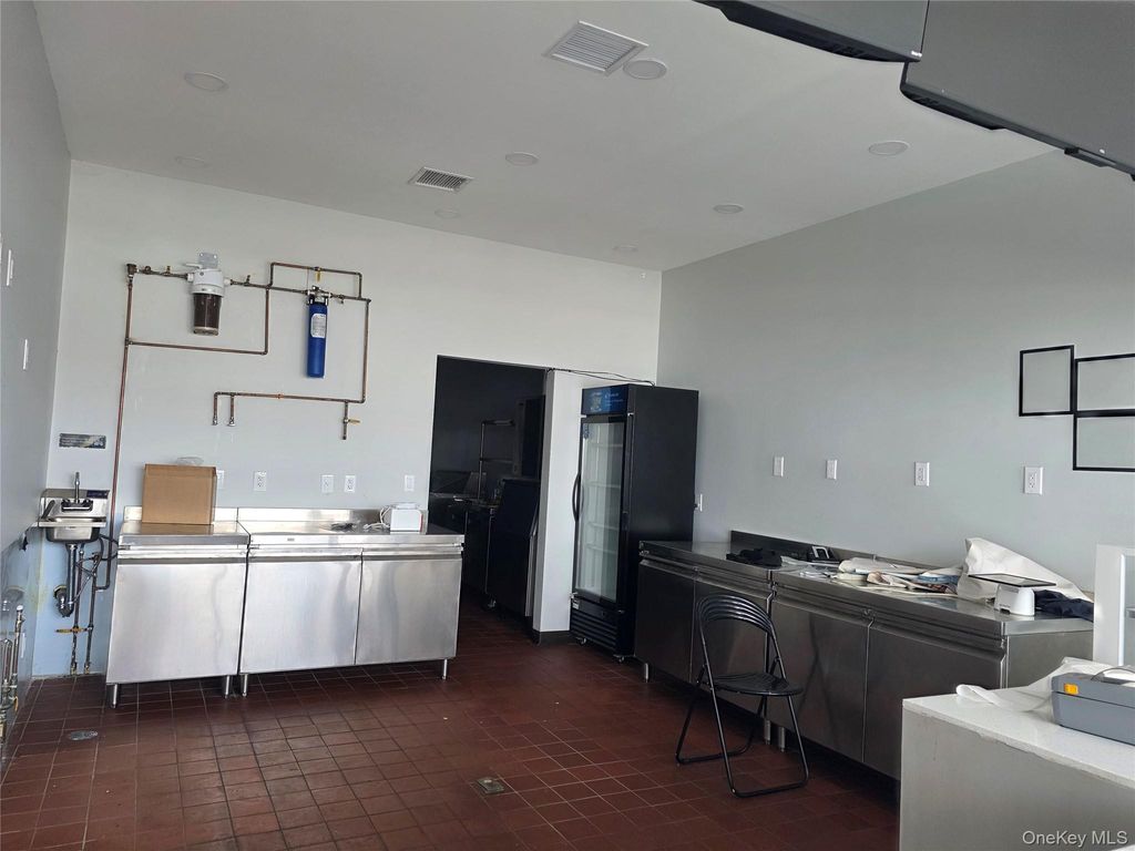 1024 W Beech Street, Long Beach, NY 11561 — photo 3