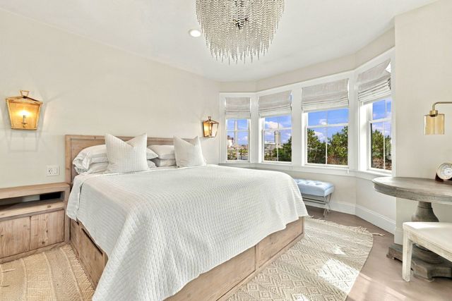 44 Sackville St, Boston, MA 02129