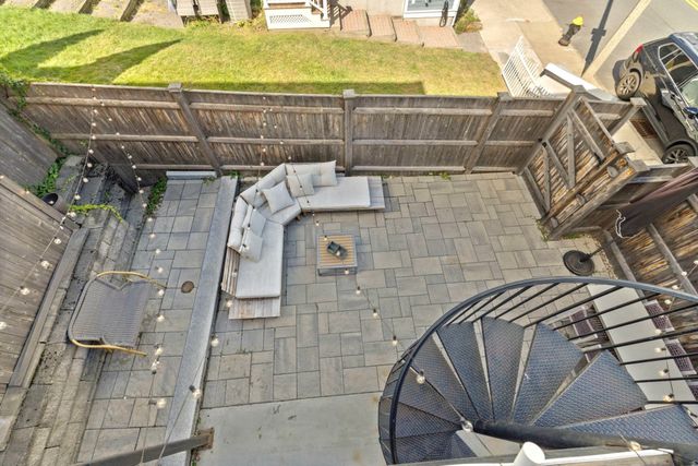 44 Sackville St, Boston, MA 02129