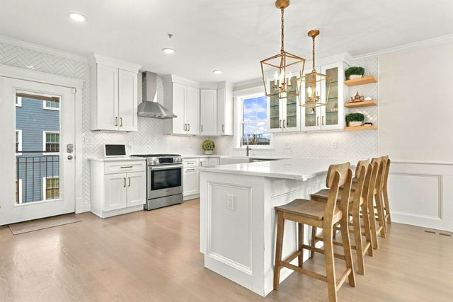 44 Sackville St, Boston, MA 02129